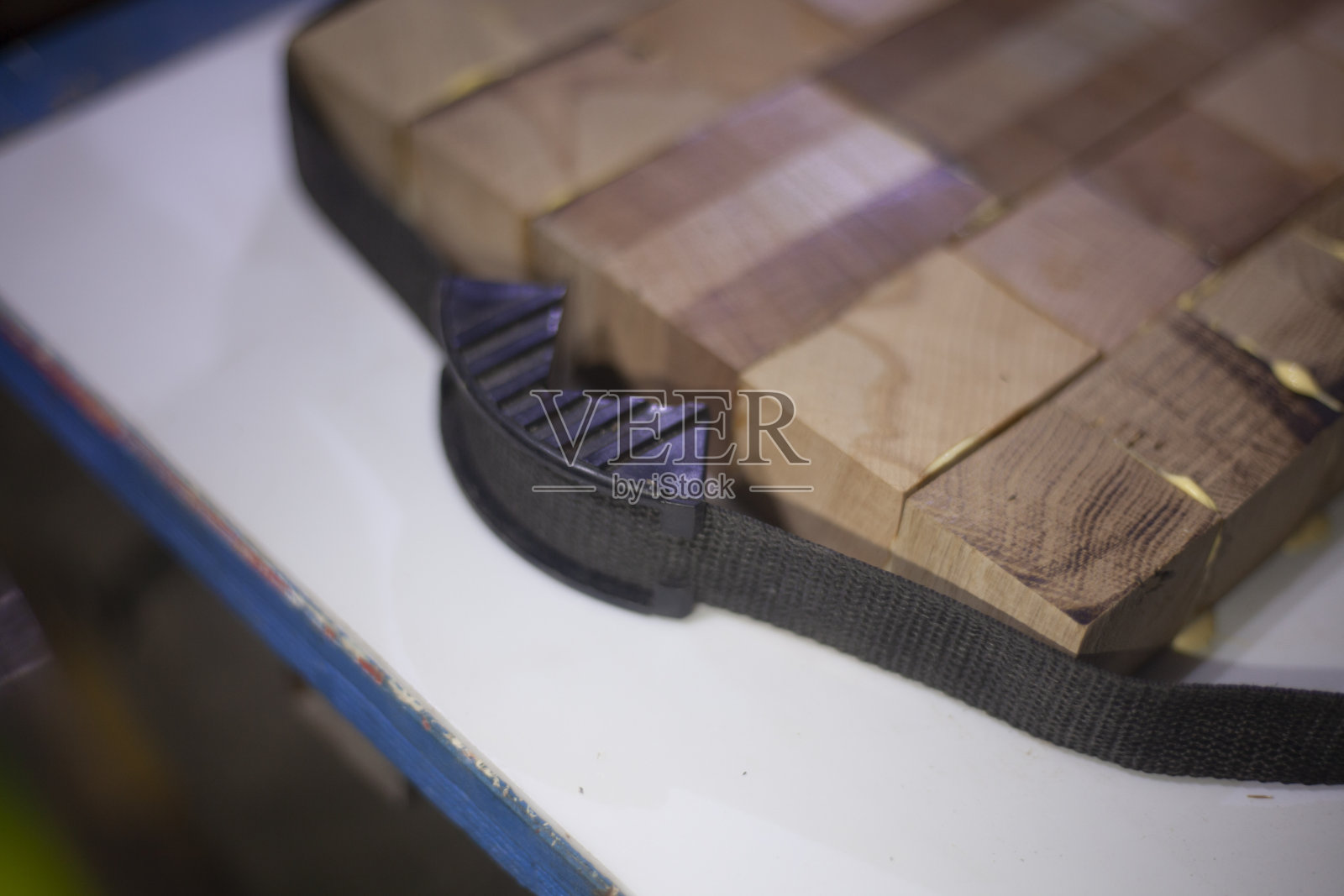 用木材制成的粘接板。照片摄影图片