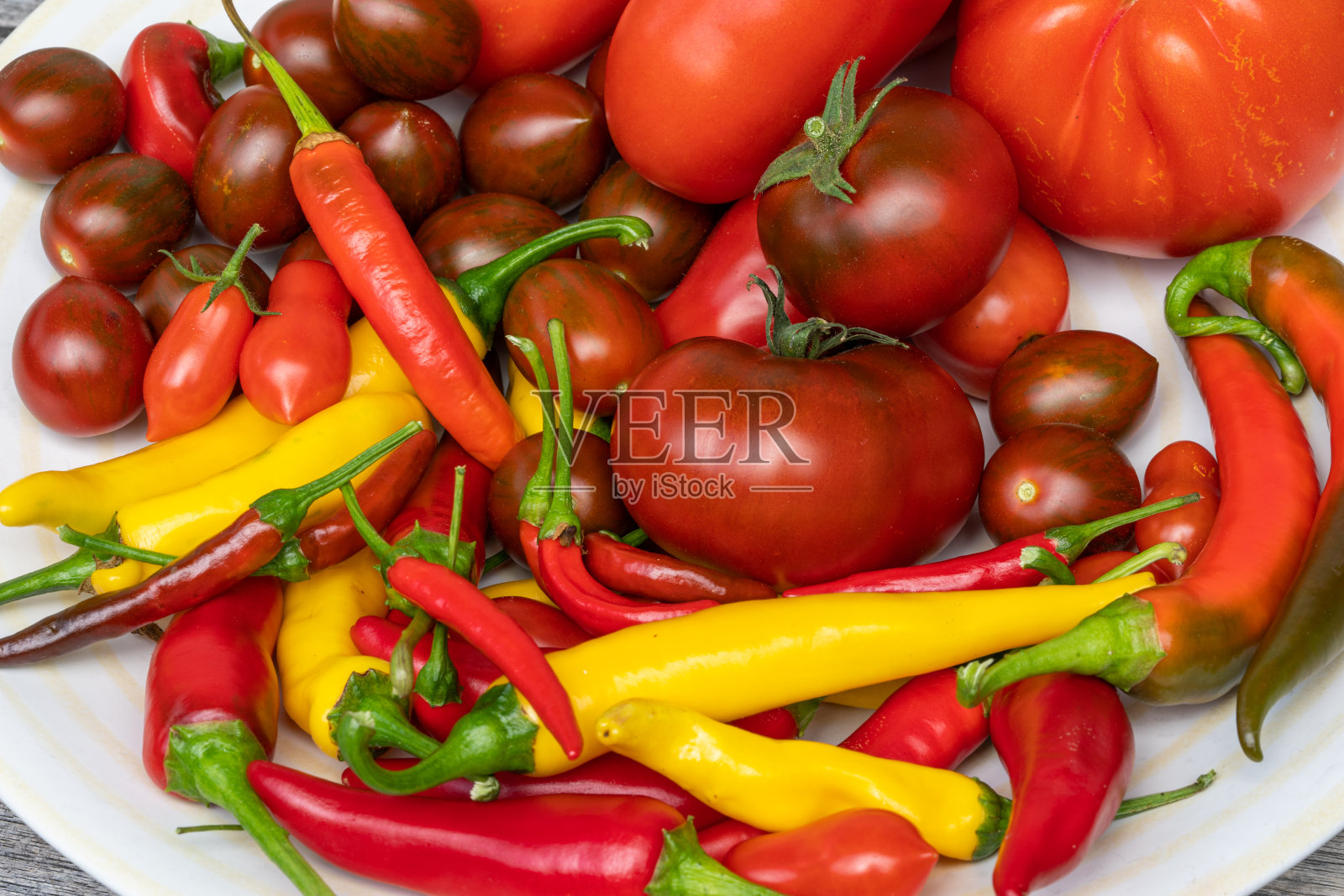 西红柿和辣椒照片摄影图片