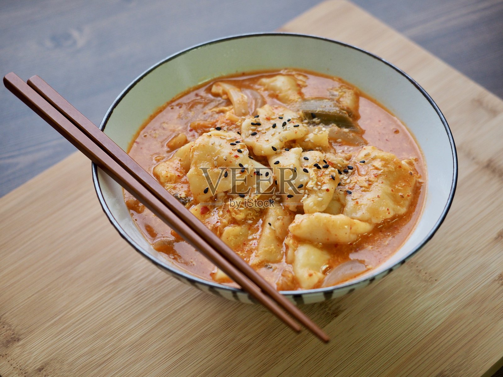 韩国食物泡菜寿司,辛辣的食物照片摄影图片
