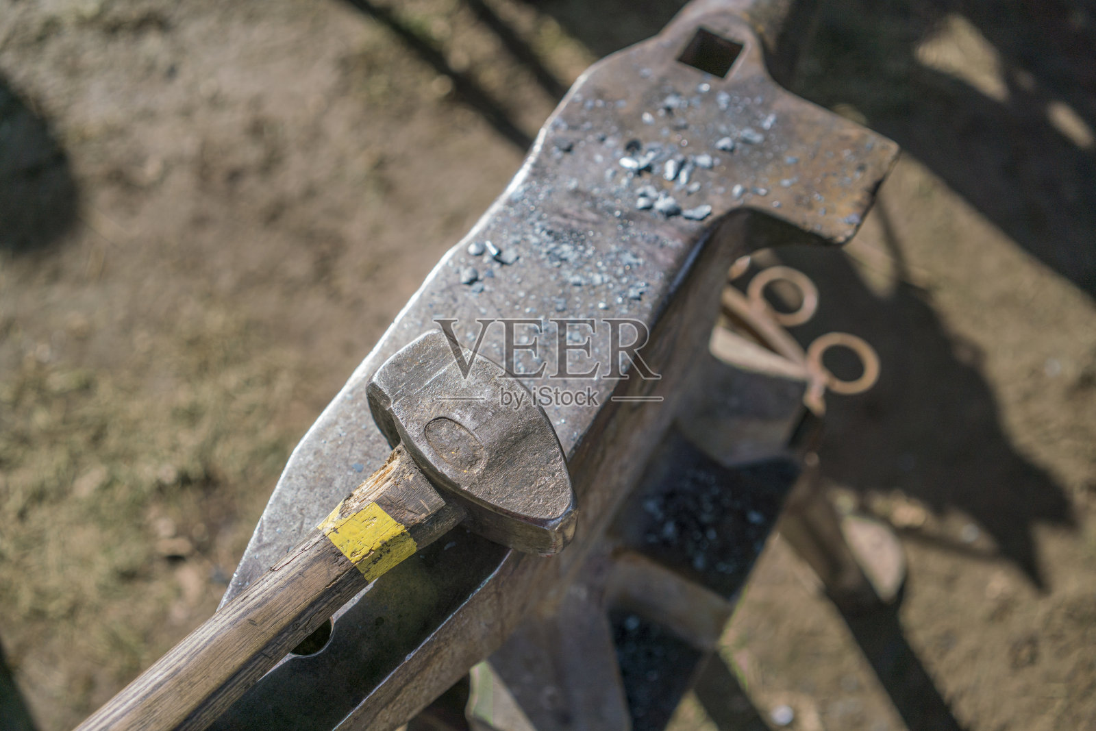 铁匠在工作照片摄影图片