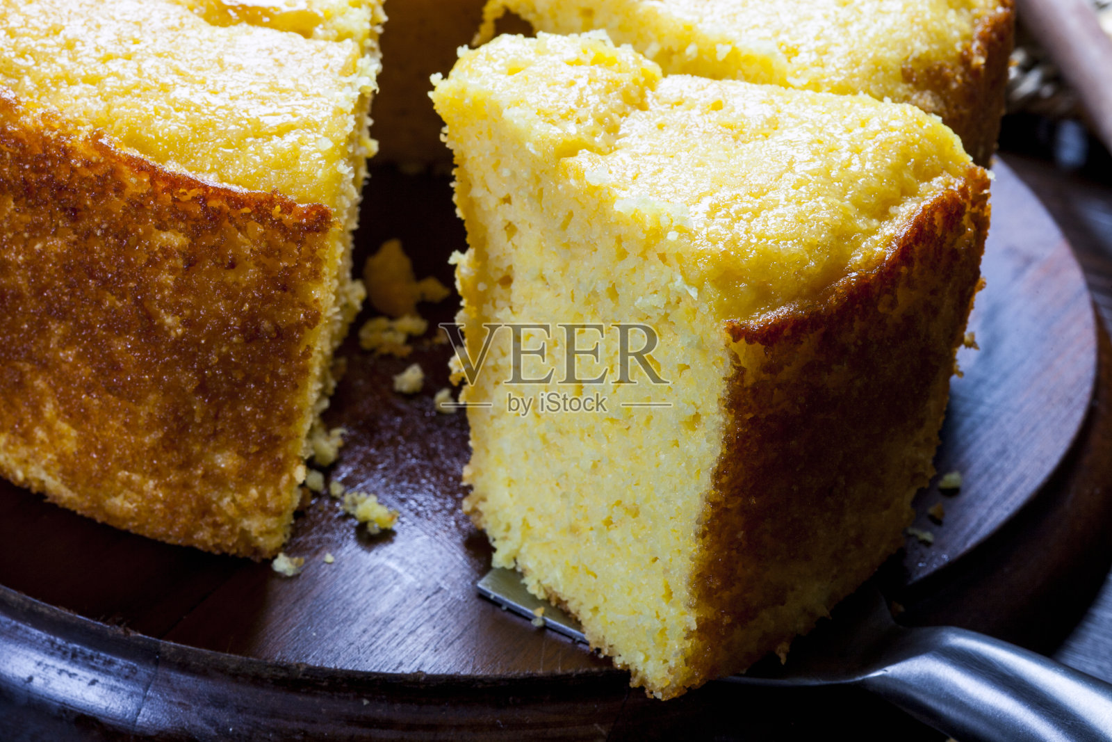 美味的新鲜玉米蛋糕照片摄影图片