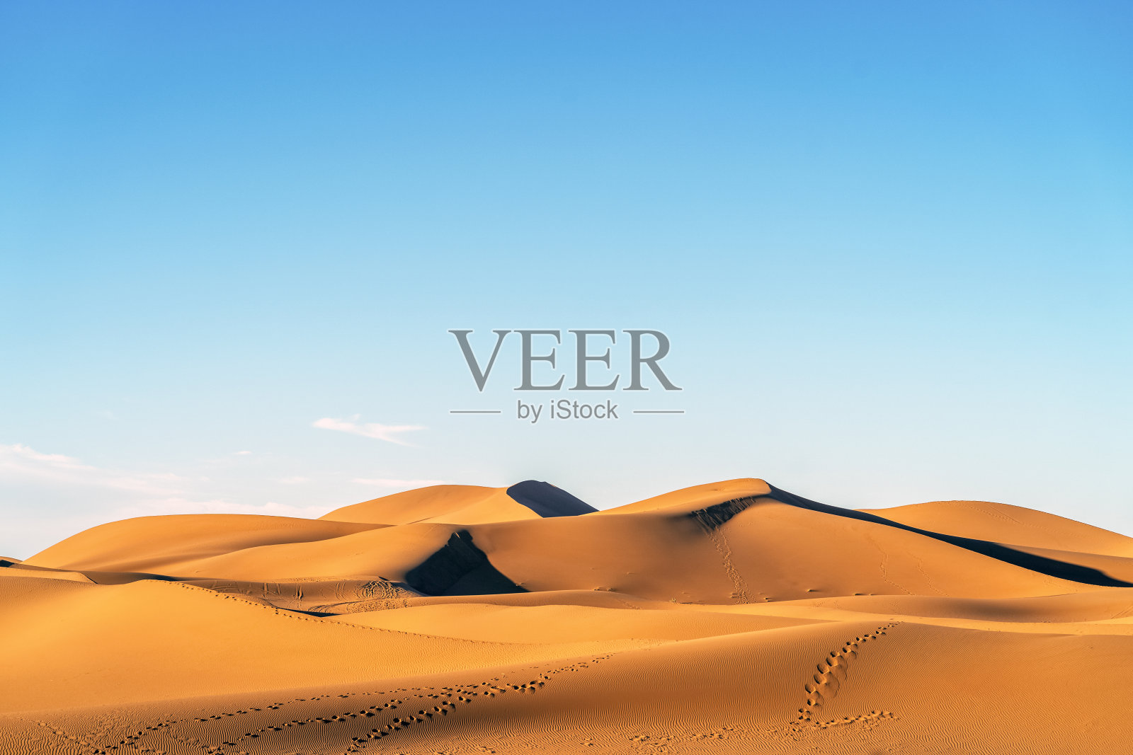 美丽的风景撒哈拉沙漠沙丘在非洲照片摄影图片