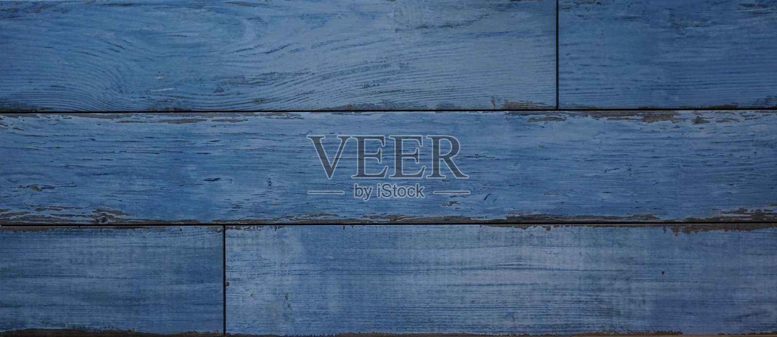 蓝色和灰色,油漆和剥离的木质覆盖物照片摄影图片