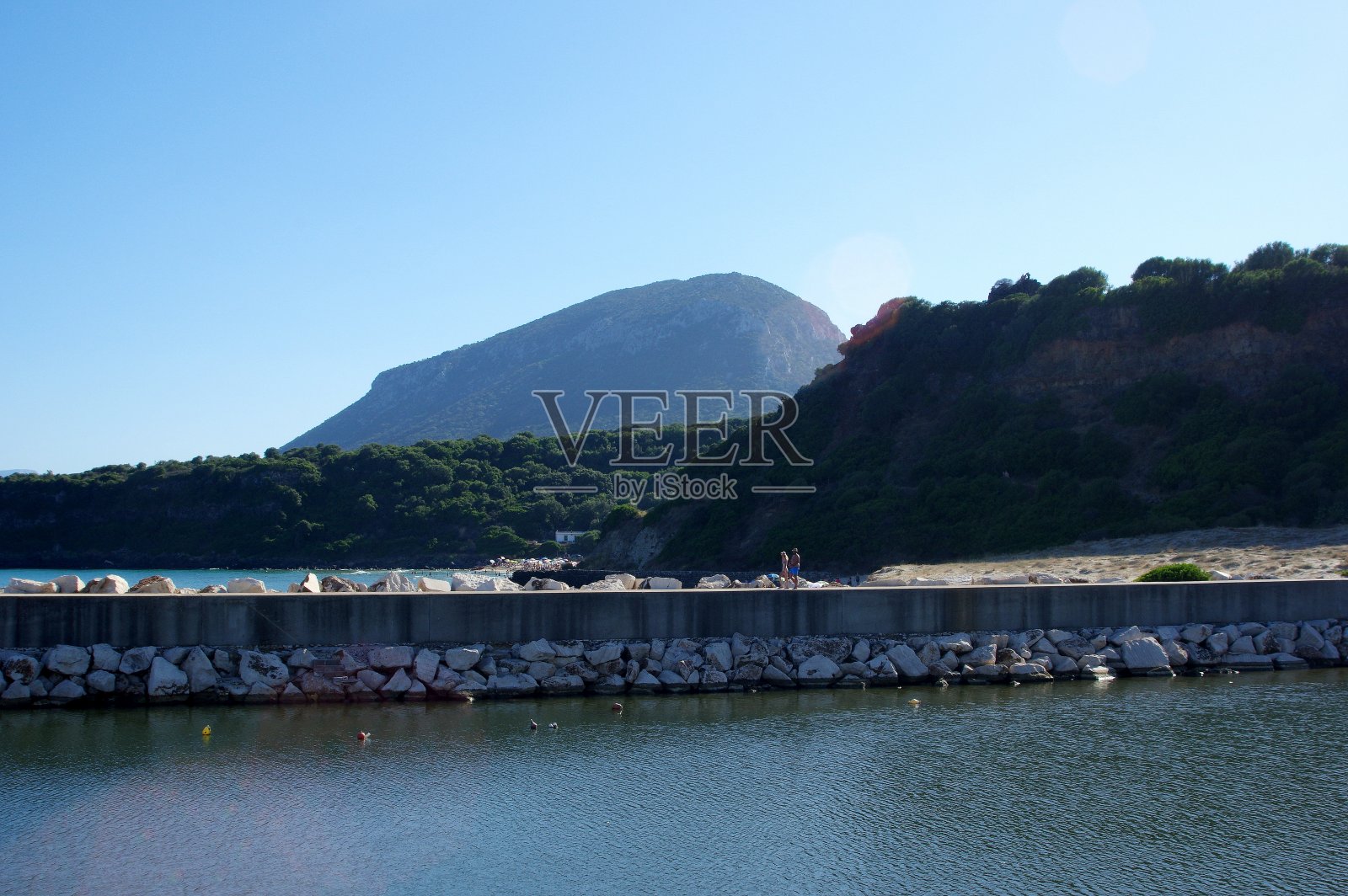 意大利撒丁岛美丽的大海照片摄影图片