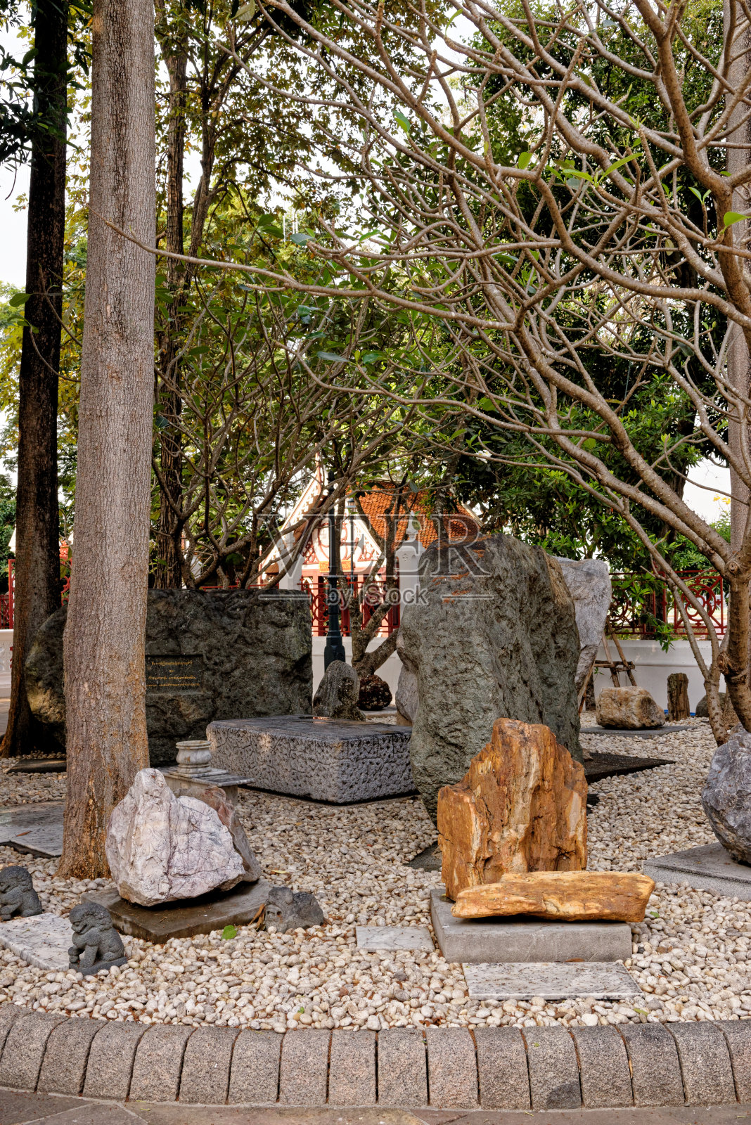 尼威特·塔玛普拉瓦特·拉查沃拉维汉 - 泰国佛教寺庙照片摄影图片