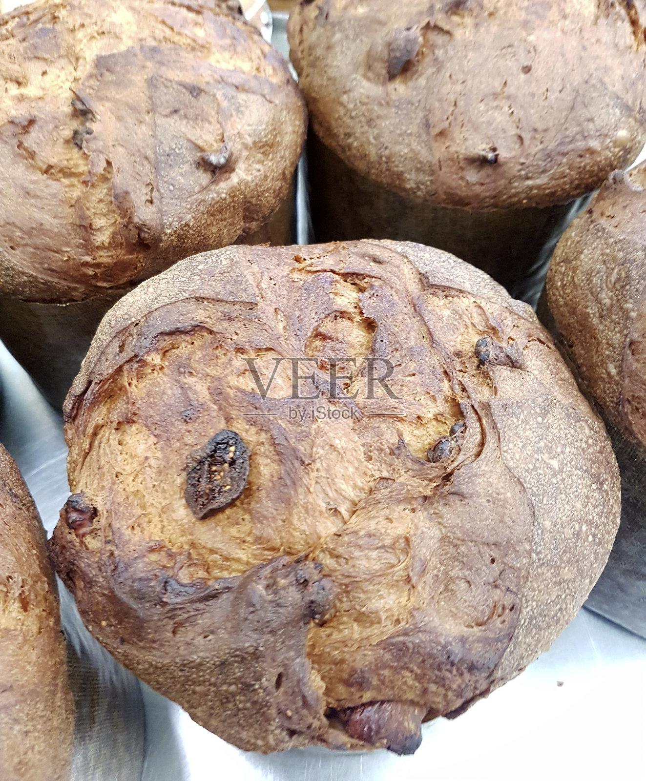 潘妮托内,意大利传统圣诞蛋糕照片摄影图片