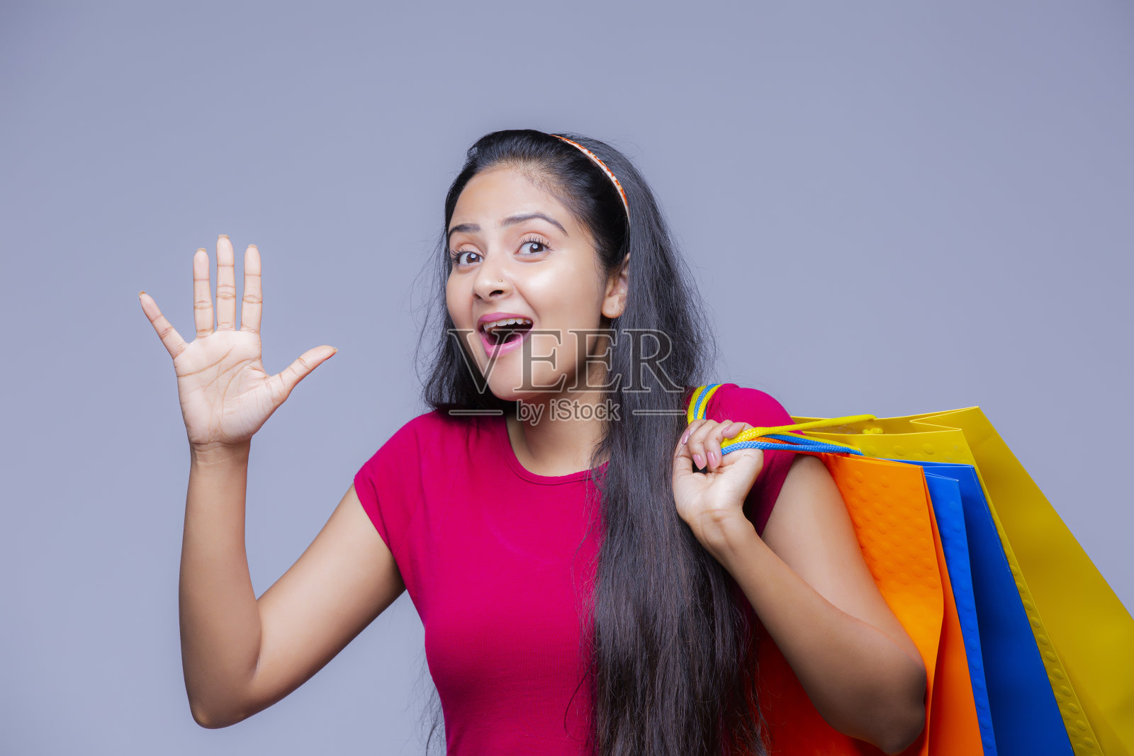 购物概念购买和销售的快乐女孩的背景库存照片照片摄影图片