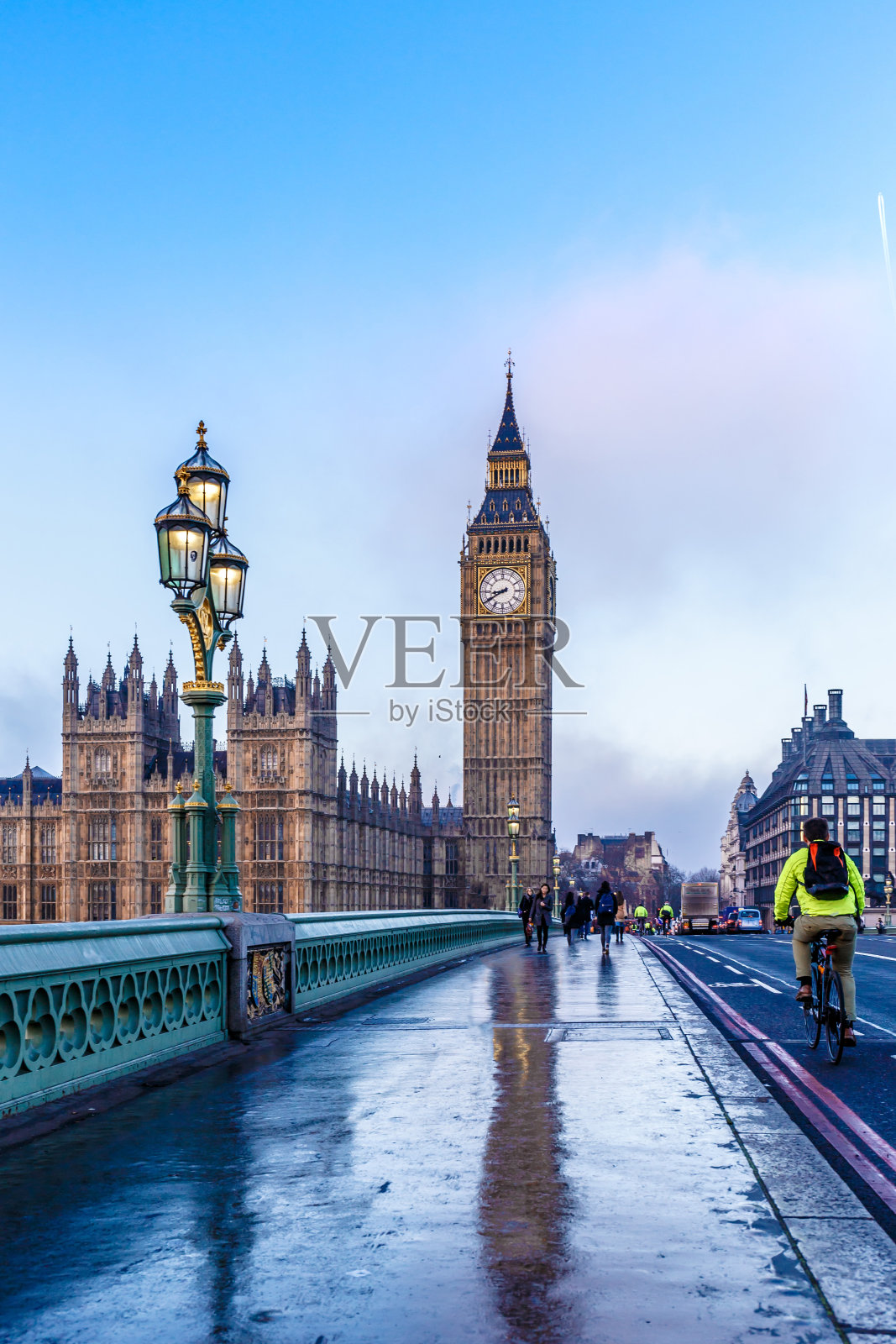 伦敦冬天早晨的大本钟照片摄影图片