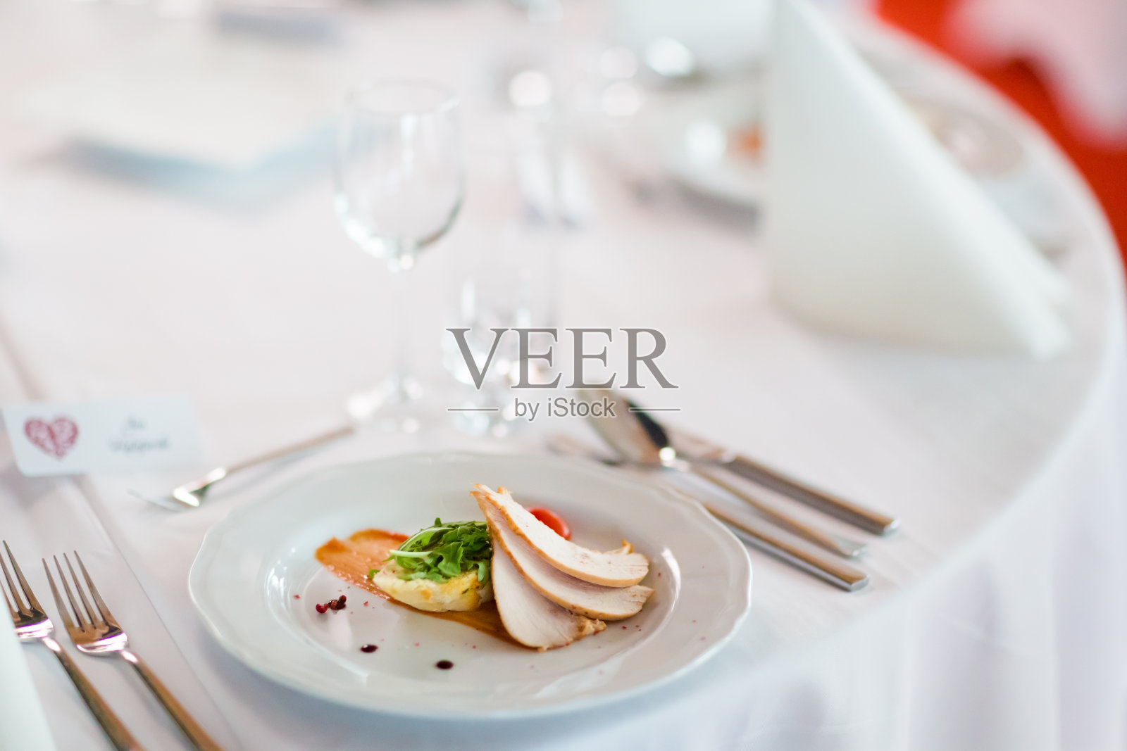 美丽的婚宴餐桌装饰照片摄影图片