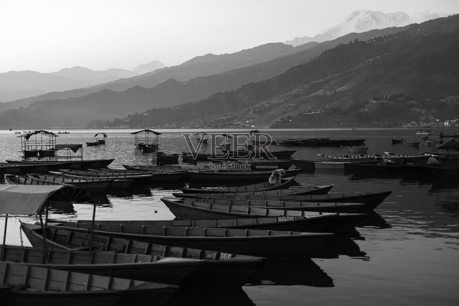 黑白船照片摄影图片