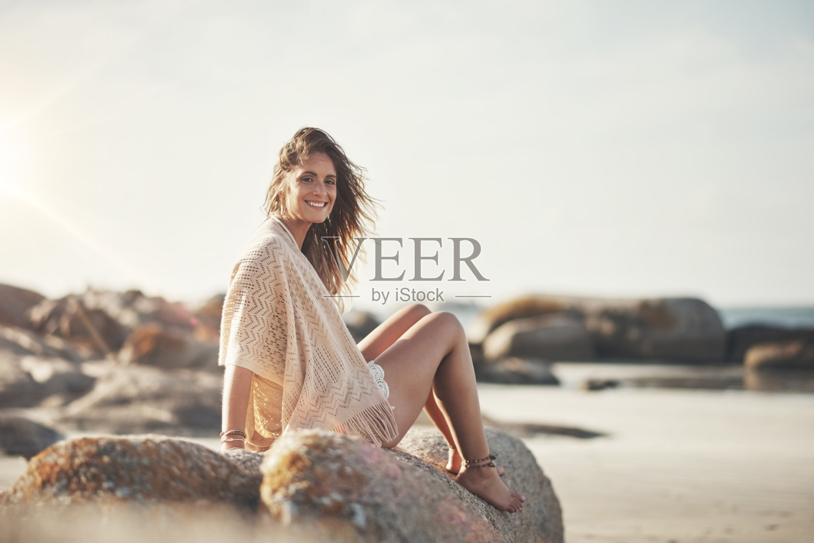 享受海边的空气照片摄影图片