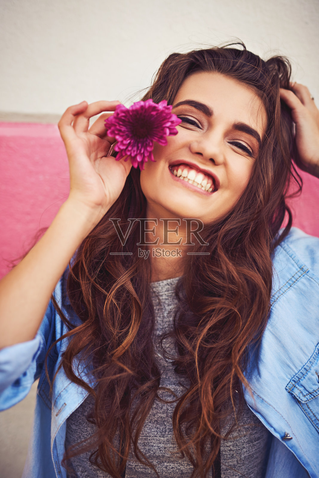 你得学会对任何事都满意照片摄影图片