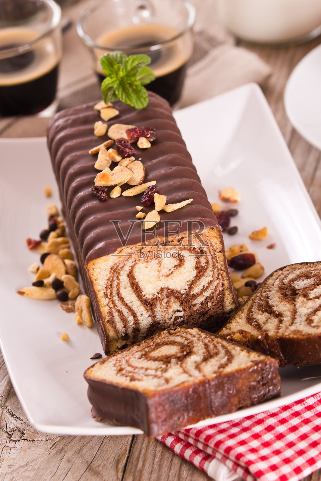 大理石蛋糕。照片摄影图片