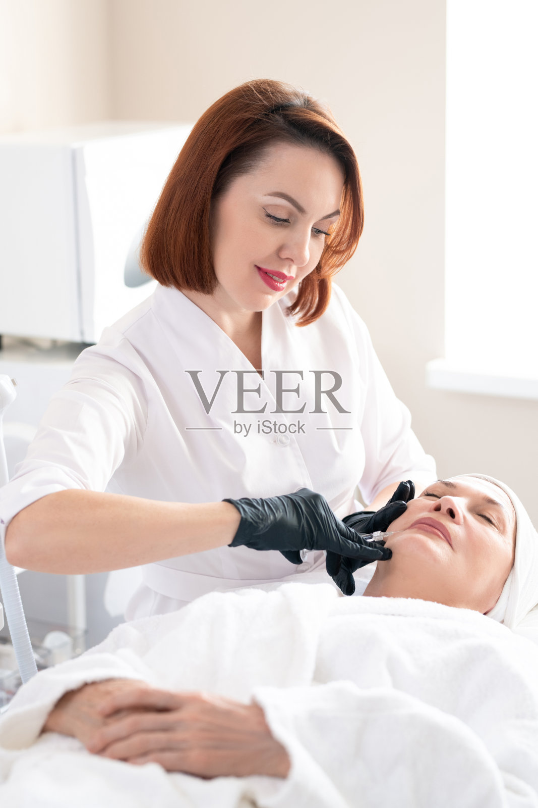 使skin-boosting注入照片摄影图片