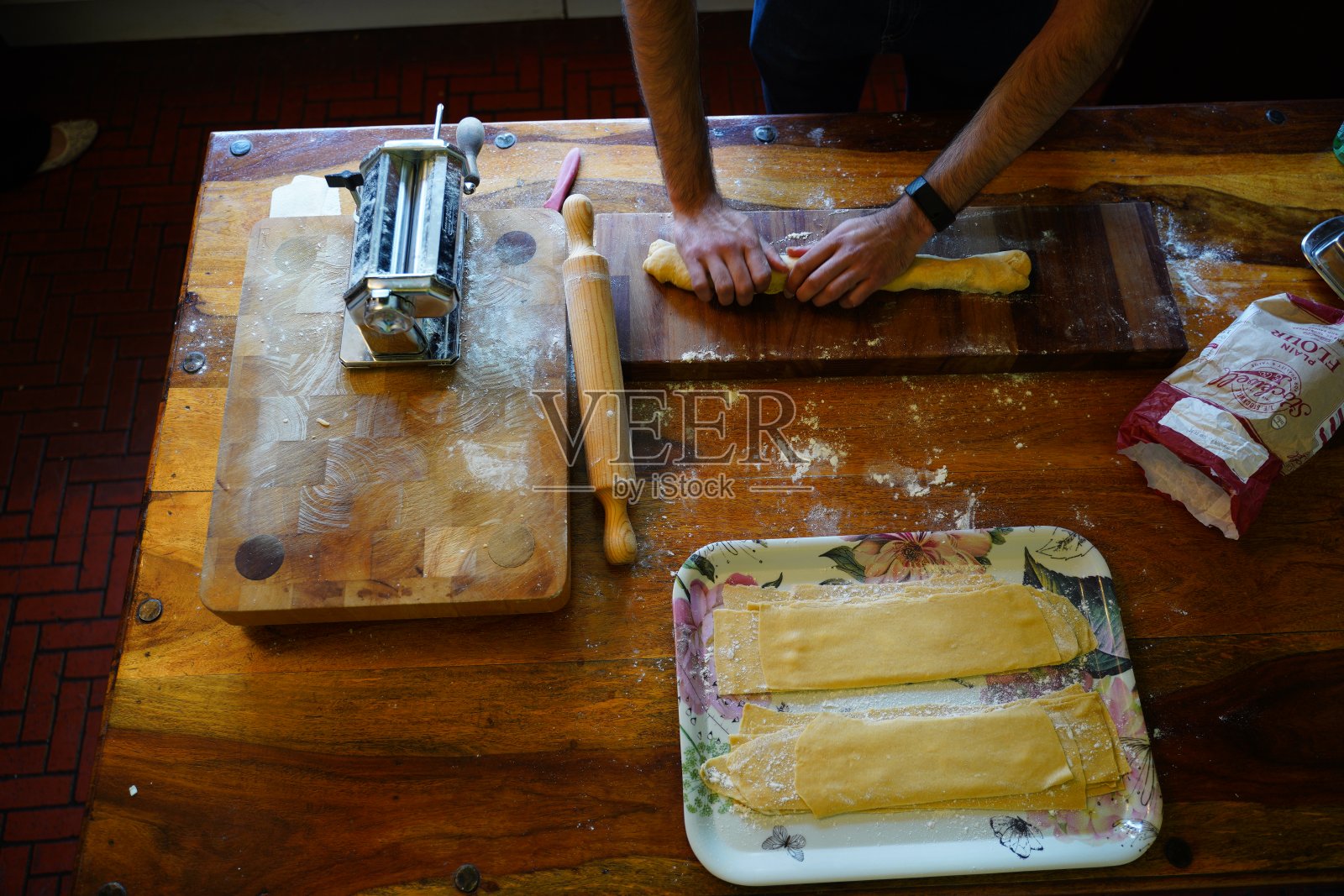 自制番茄酱意大利面照片摄影图片