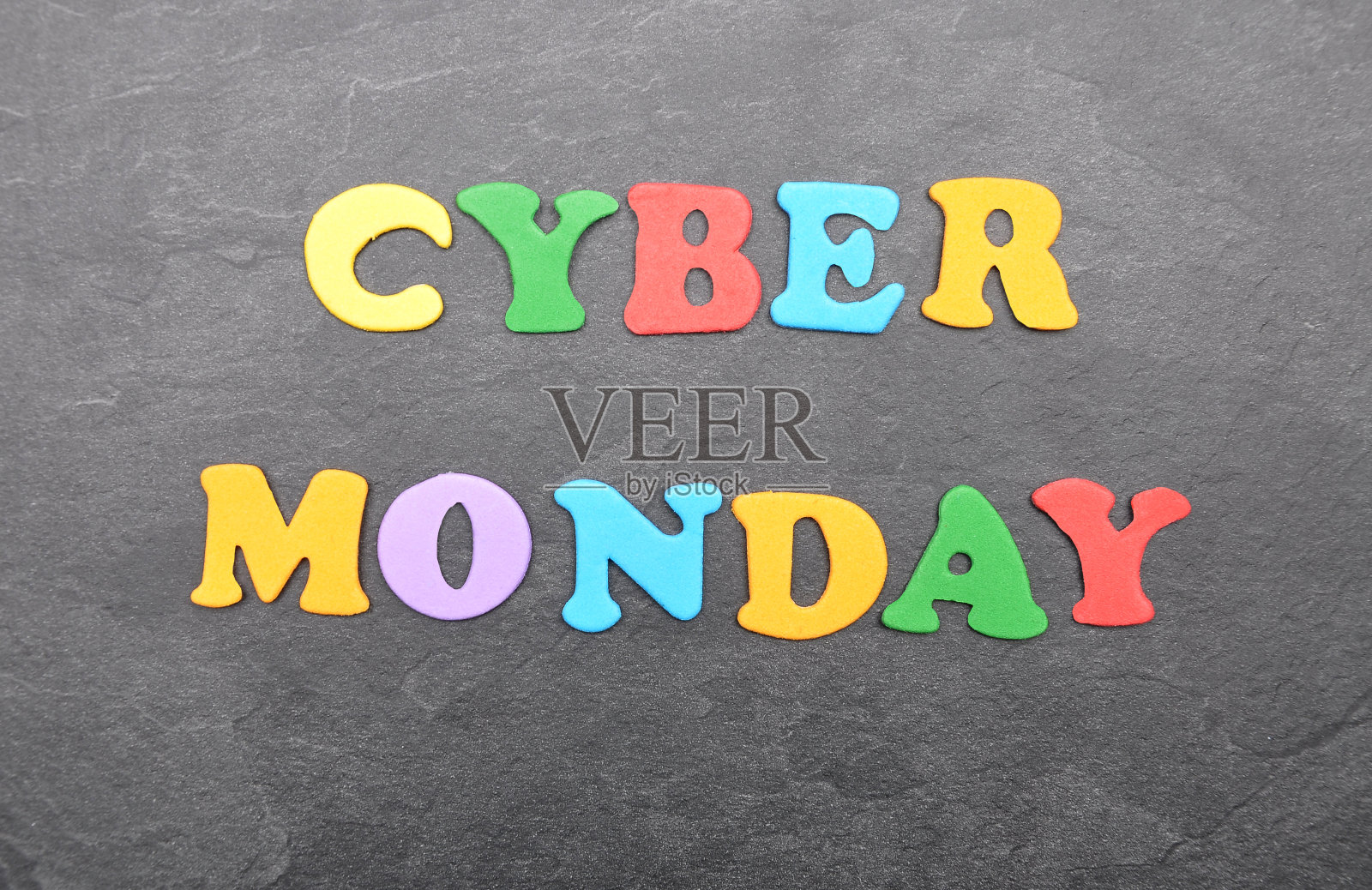 来自石板上彩色字母的术语照片摄影图片