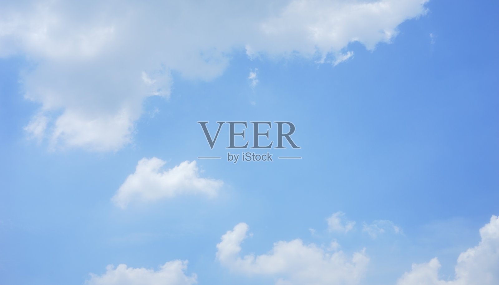 清澈的天空和白云的景观照片摄影图片