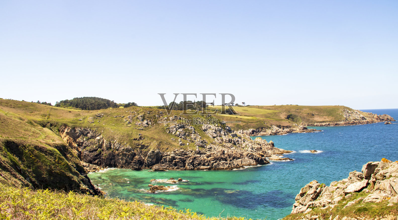 Beuzec——Cap-Sizun。卡斯特尔科兹岬的绿松石水域。Finistere。布列塔尼照片摄影图片