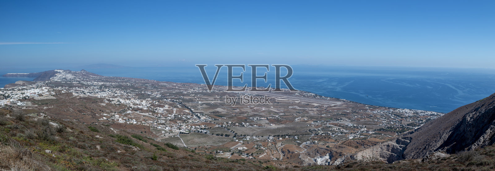 希腊圣托里尼岛机场全景照片照片摄影图片