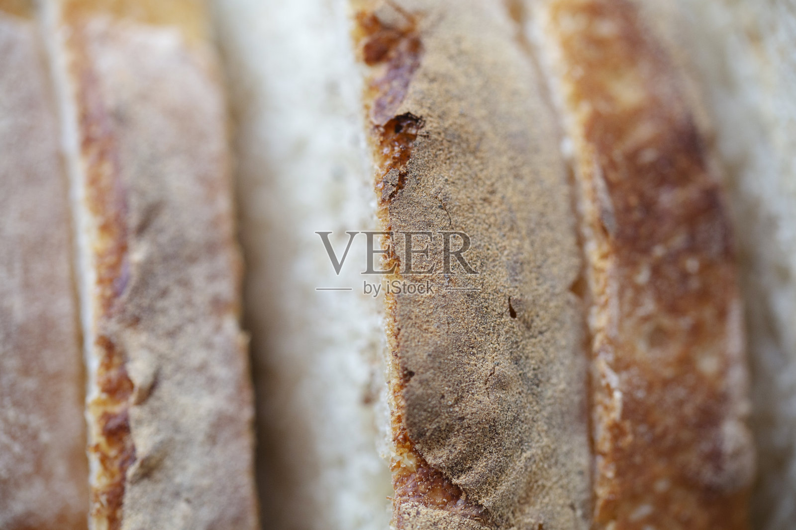 手工制作的全麦面包片照片摄影图片