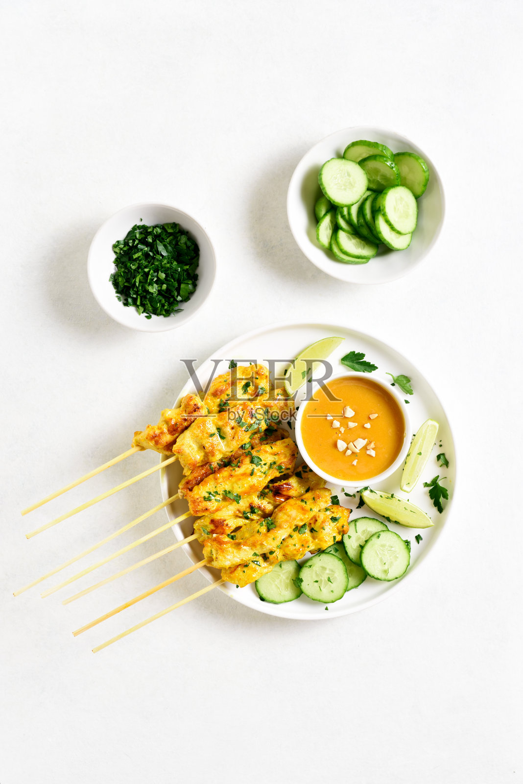 烤鸡肉串照片摄影图片