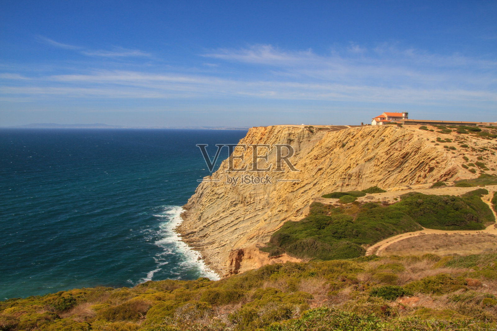 葡萄牙大西洋海岸的悬崖照片摄影图片