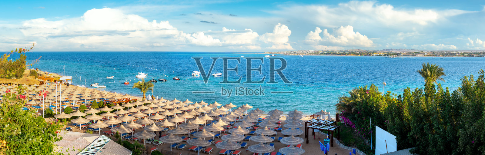 俯瞰大海的海滩照片摄影图片