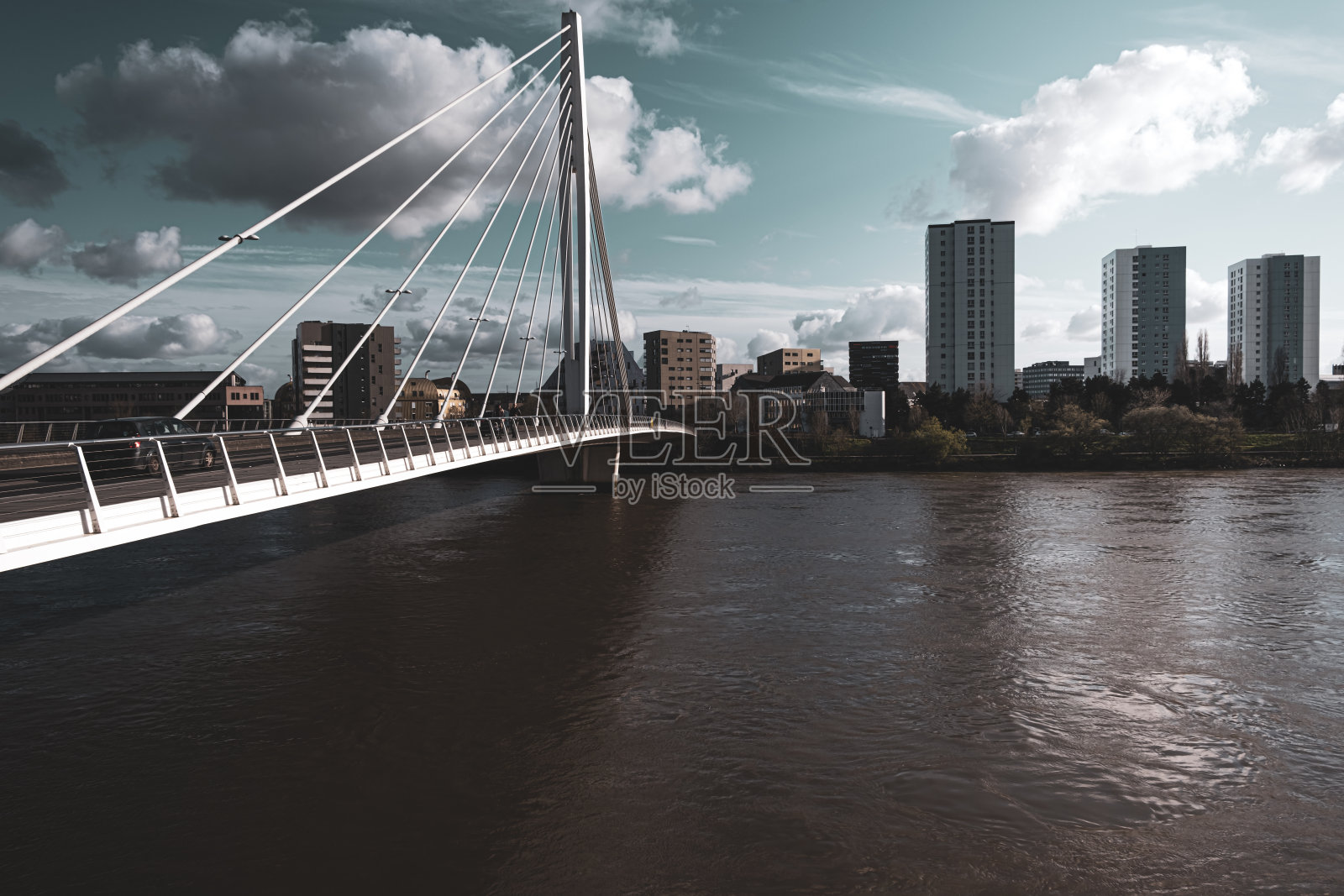 卢瓦尔河上的桥梁建筑照片摄影图片