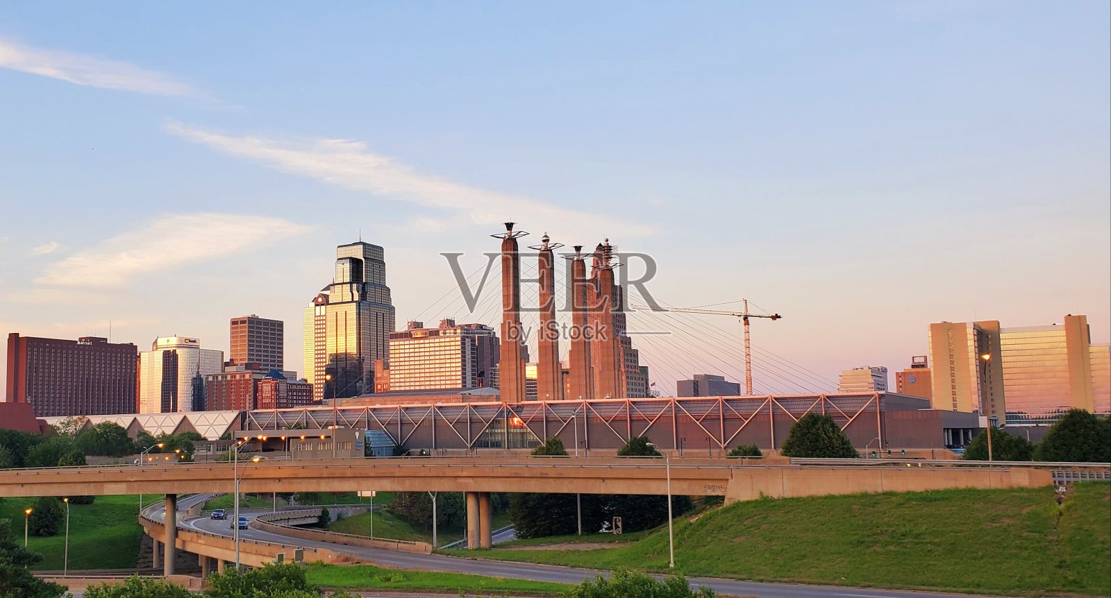 堪萨斯城的日落照片摄影图片