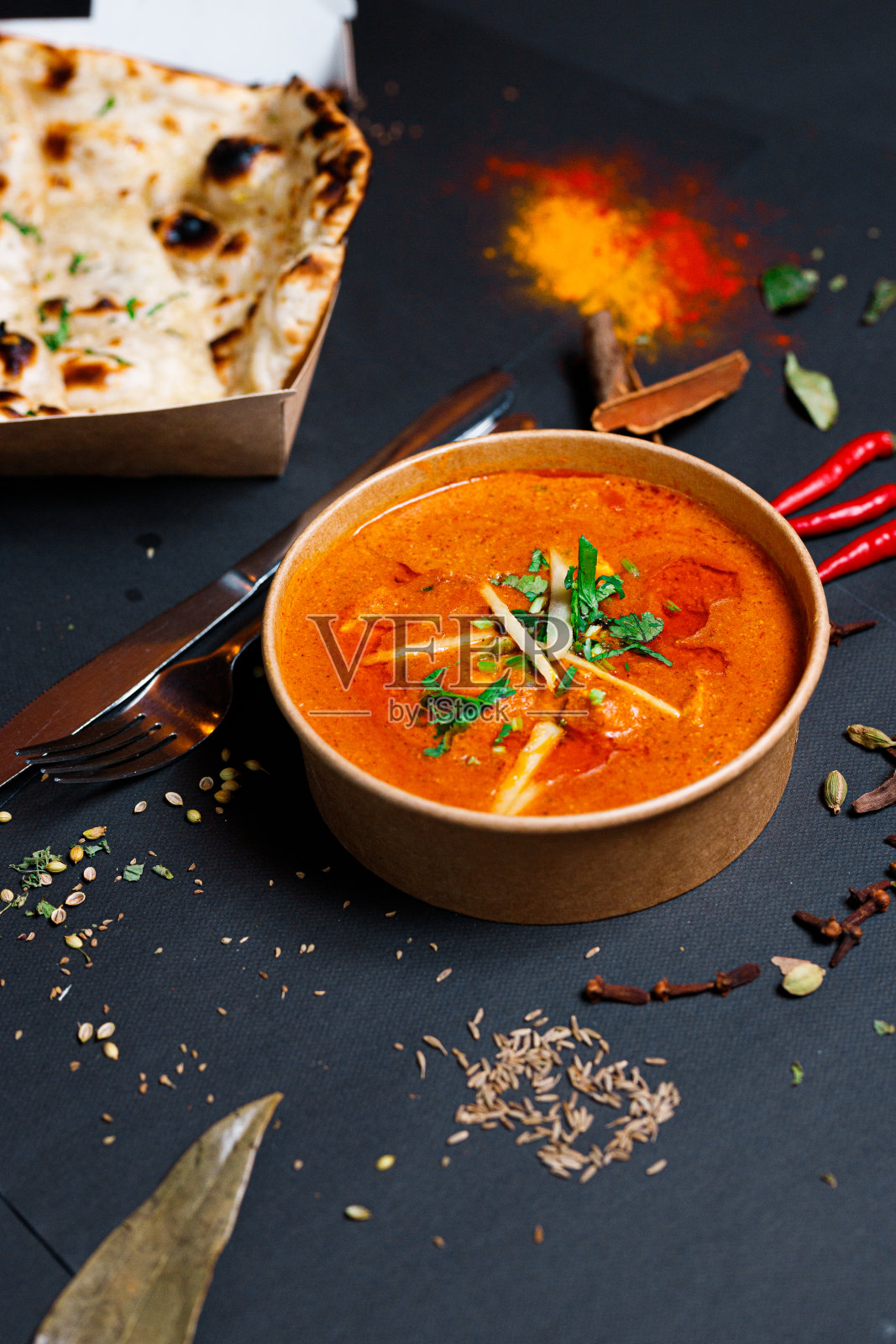 印度食物和辛辣的香料,时尚的菜单照片照片摄影图片