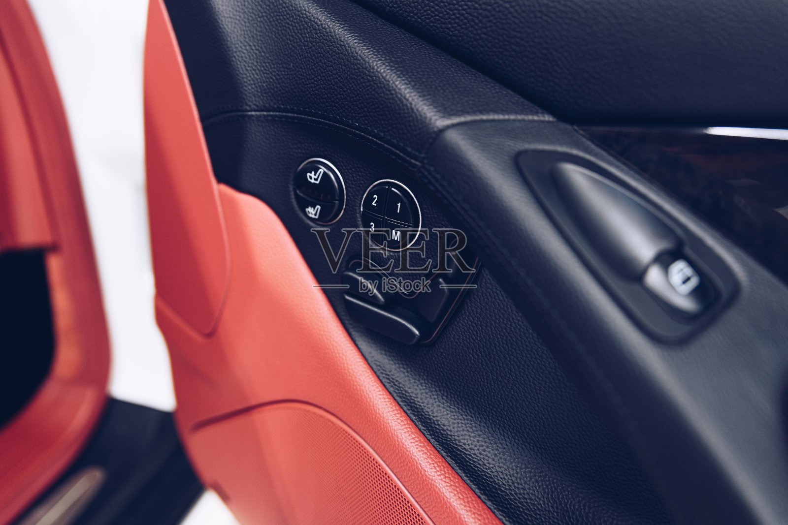 电动汽车座椅调节面板。汽车内部照片摄影图片