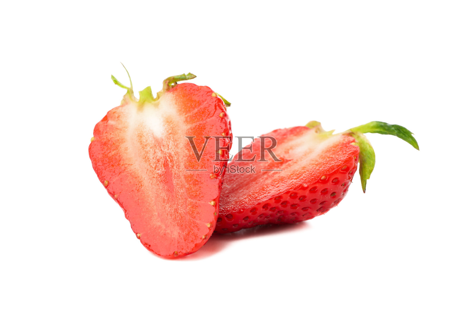 美味的红草莓孤立在白色的背景。夏日浆果照片摄影图片