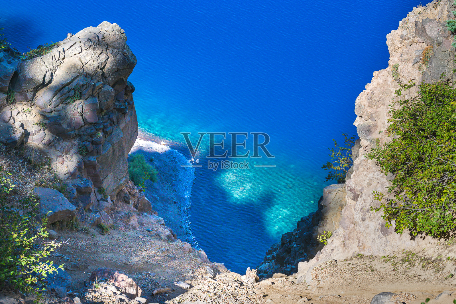 美国俄勒冈州火山口湖国家公园的景色。照片摄影图片