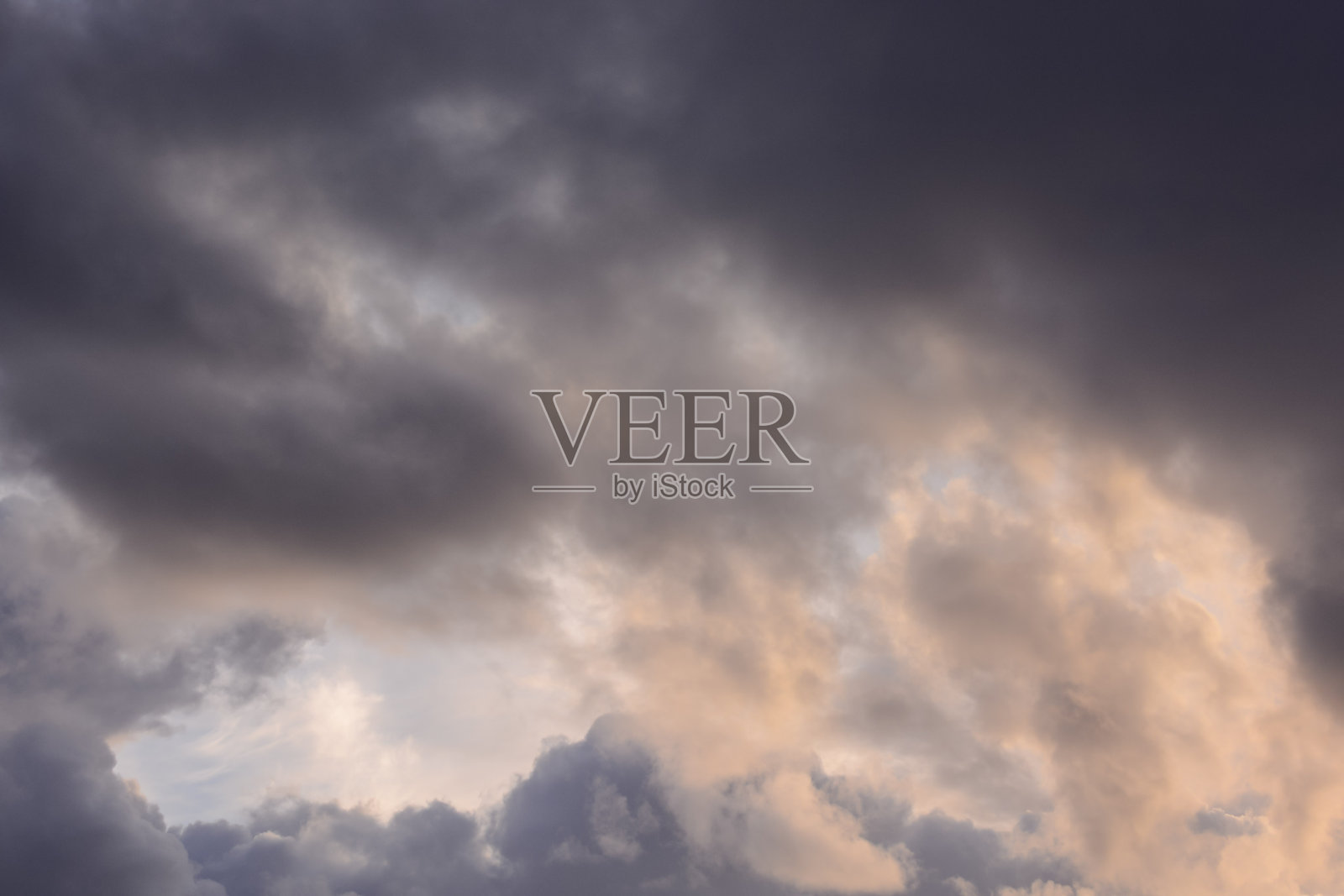 天空中的云照片摄影图片