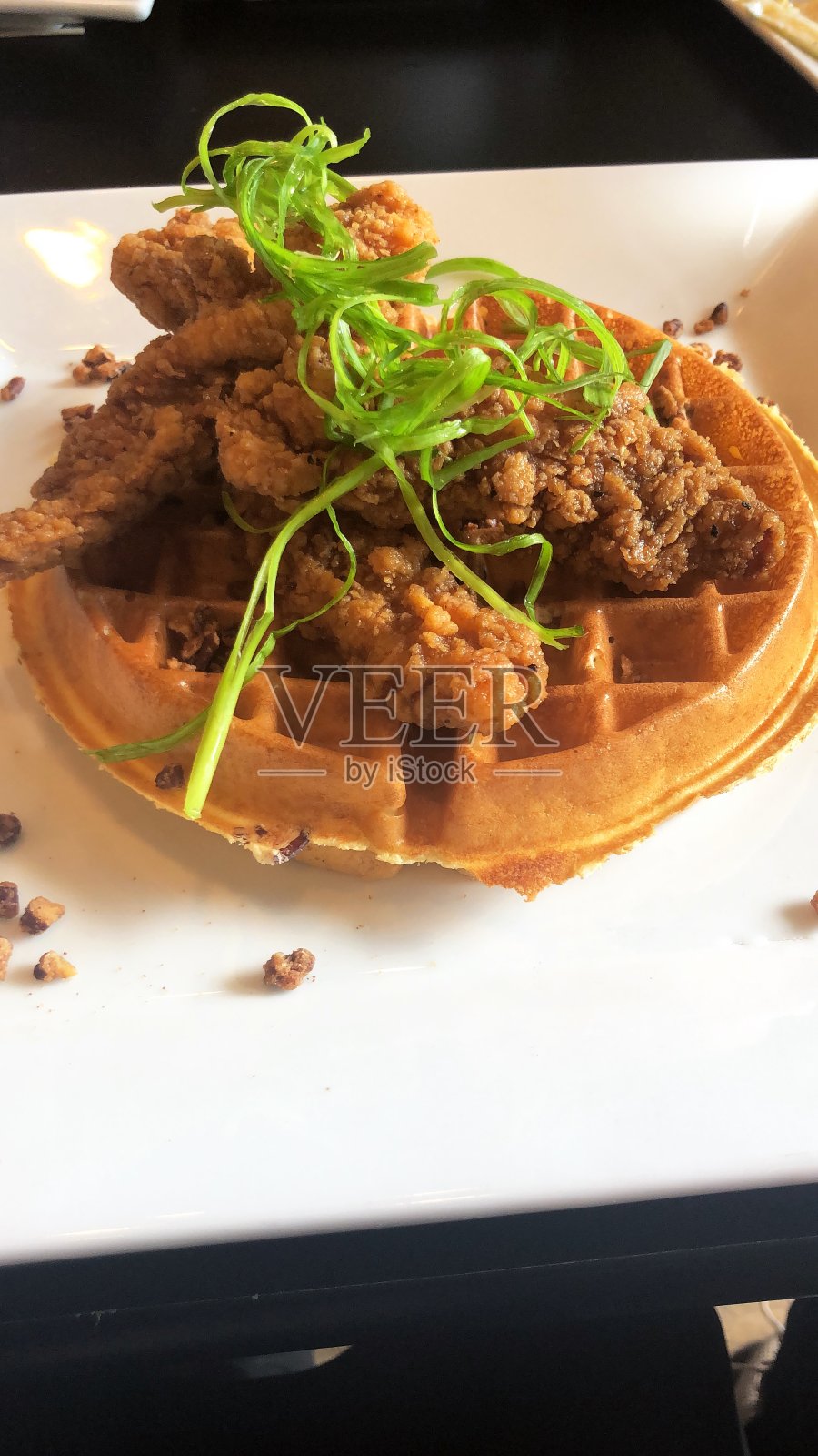 鸡和蛋奶烘饼照片摄影图片