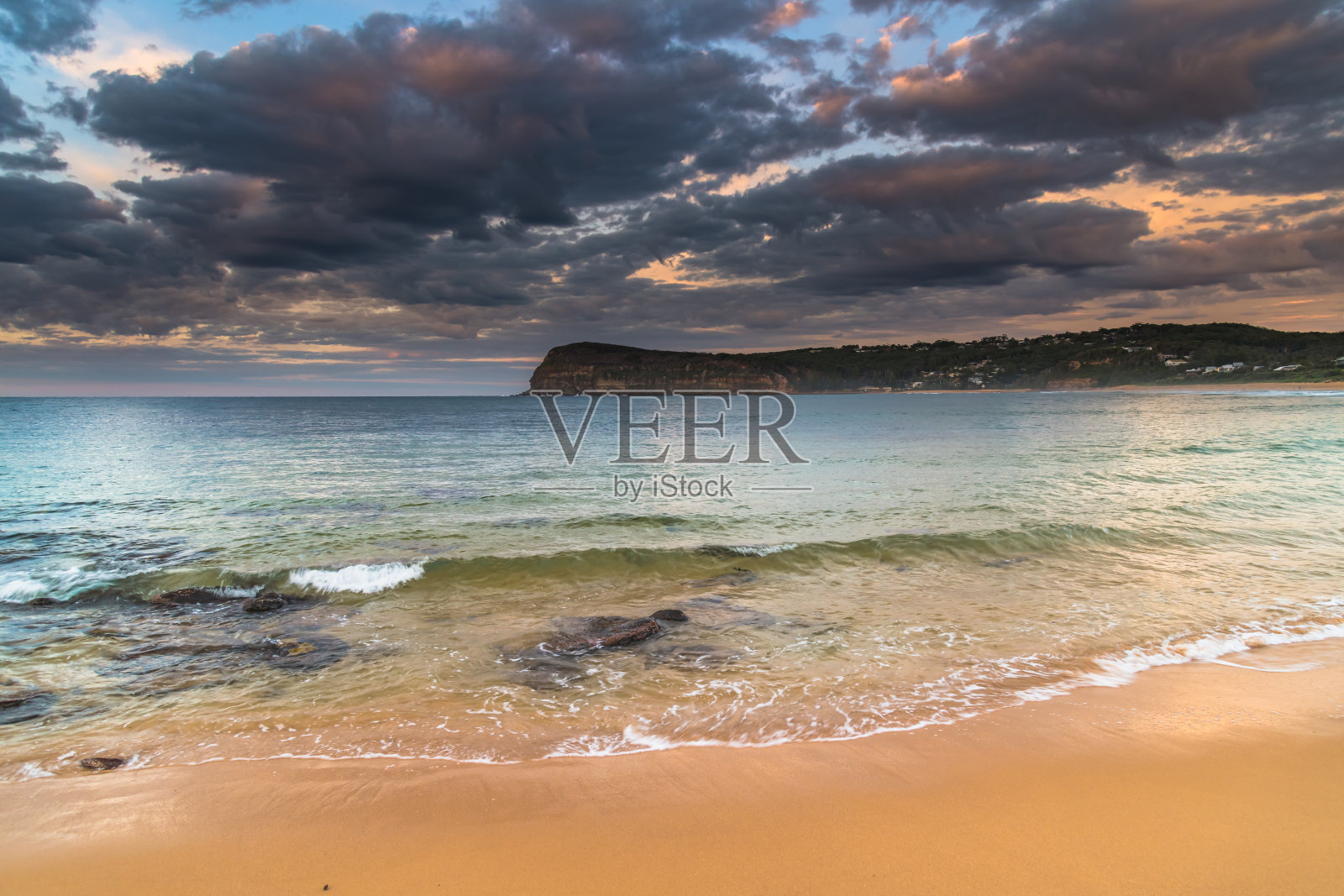 平静的海洋清晨海景照片摄影图片