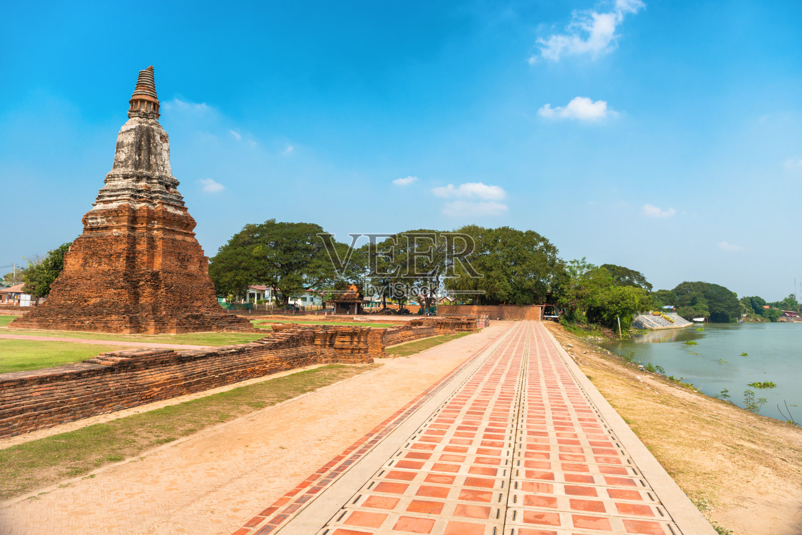 泰国大城府的Chai Watthanaram佛寺遗址照片摄影图片