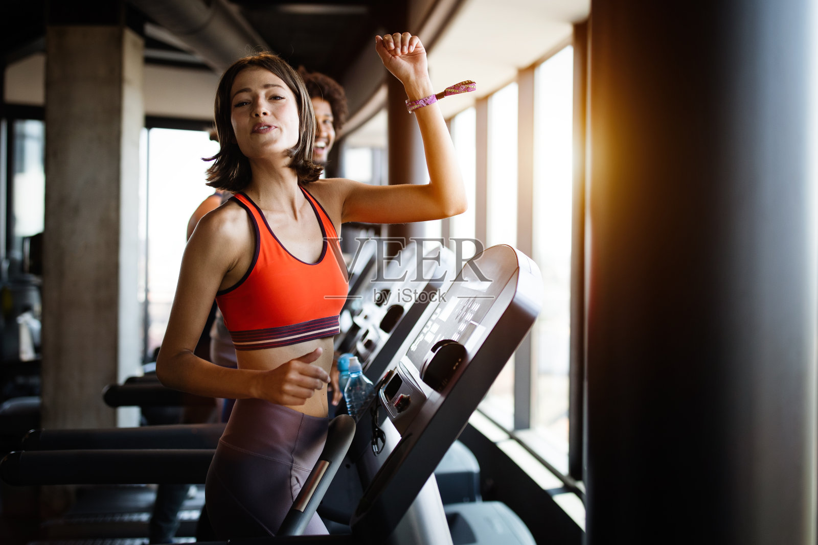 一个美丽的健身运动女人的肖像照片摄影图片