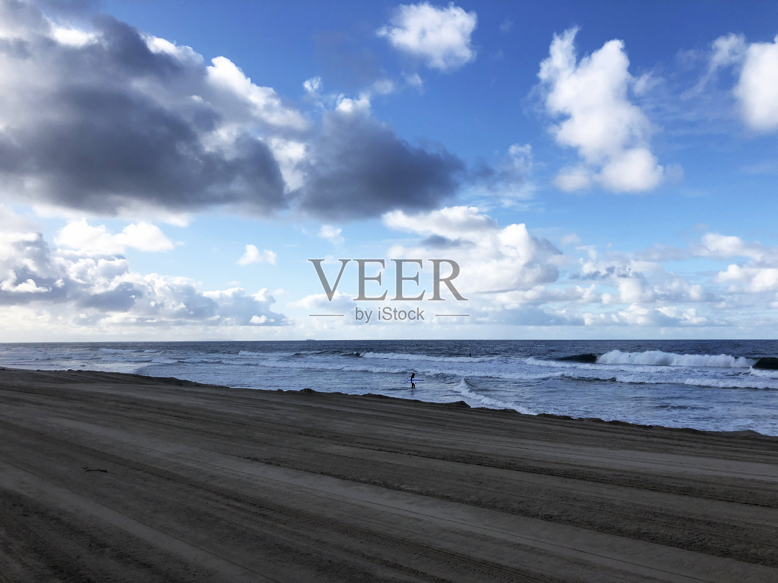 孤独的冲浪者照片摄影图片