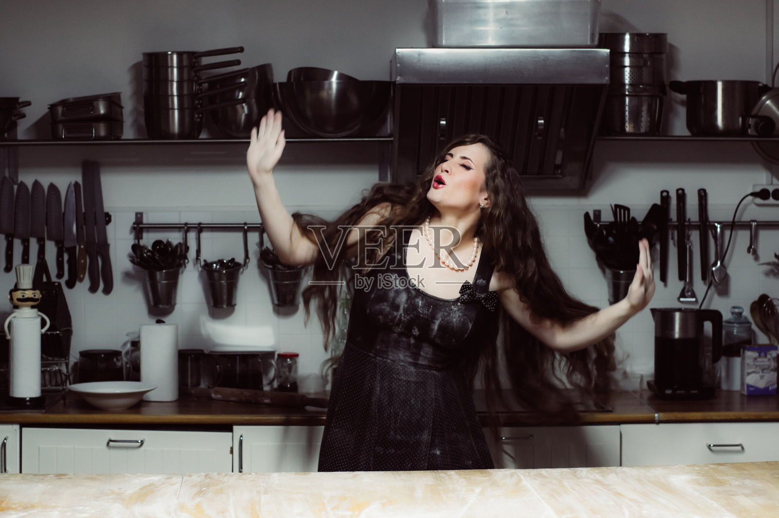 美丽的女孩与复古化妆舞照片摄影图片