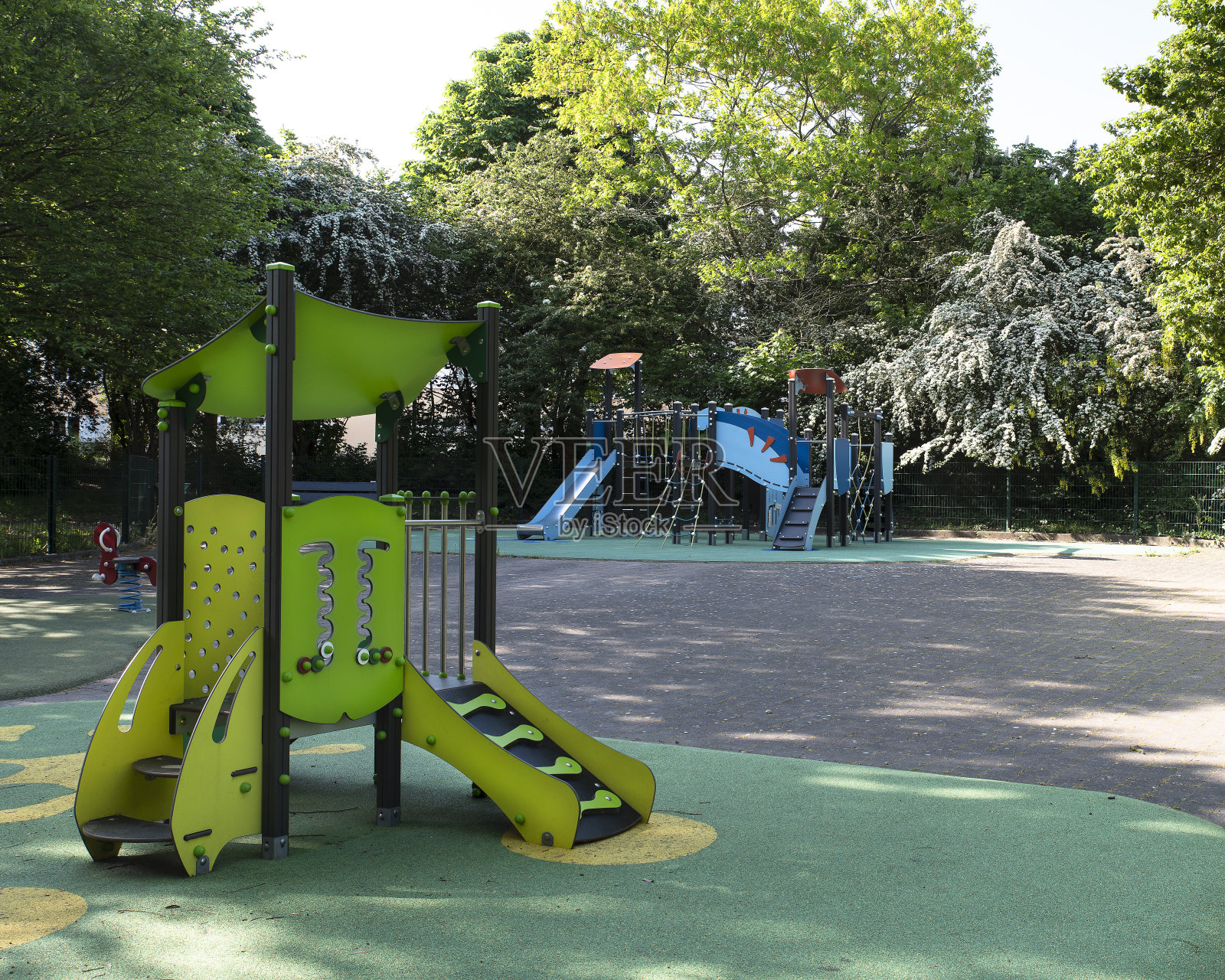 儿童室内游乐场设备照片摄影图片