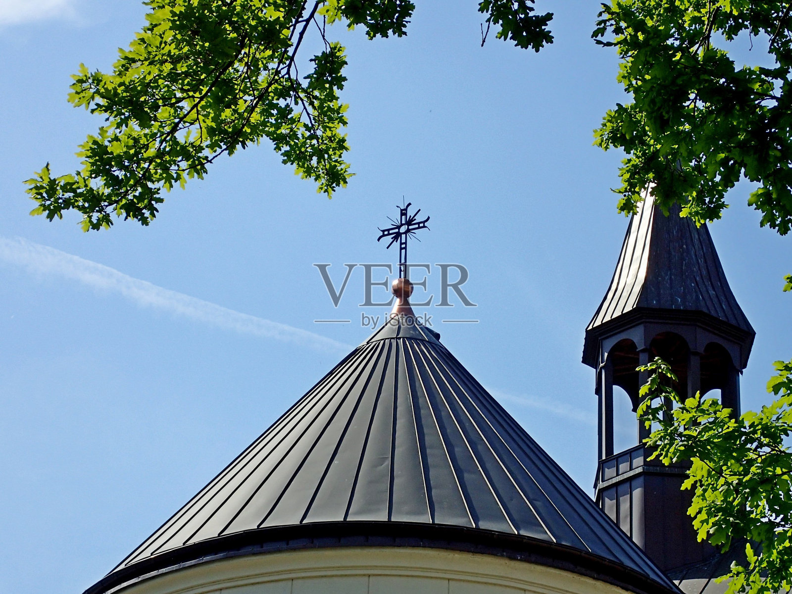 天主教堂的屋顶照片摄影图片