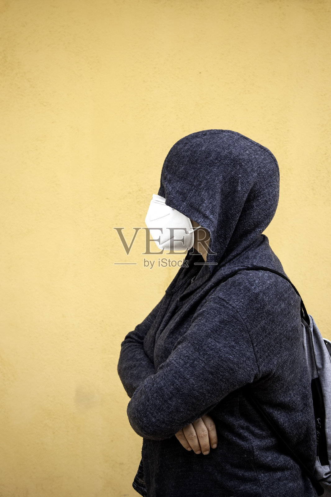 对流行病有大规模保护的妇女照片摄影图片