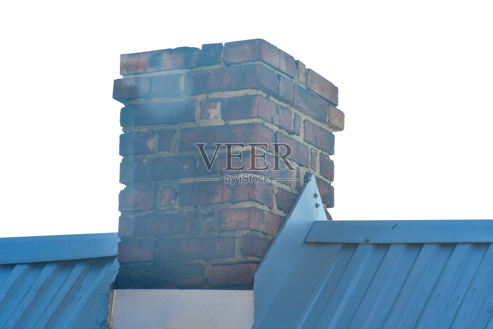 旧砖烟囱作为烟雾概念。照片摄影图片