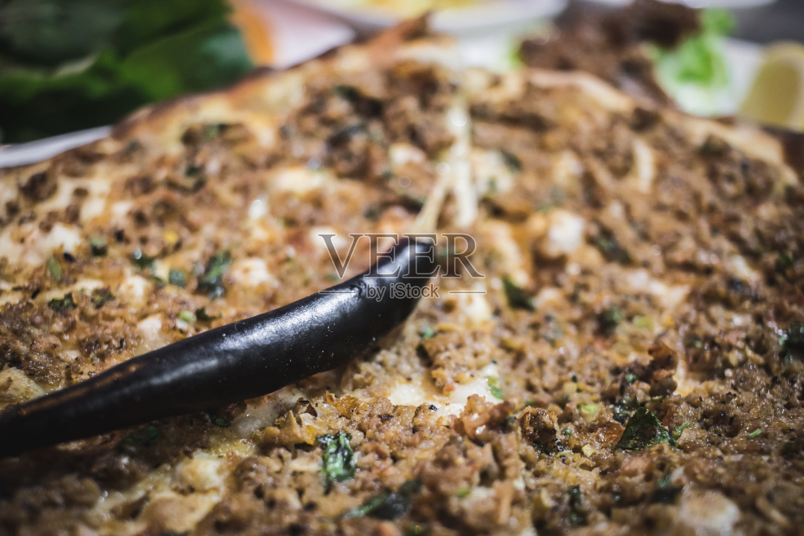 土耳其菜,土耳其披萨,拉赫马昆红辣椒照片摄影图片