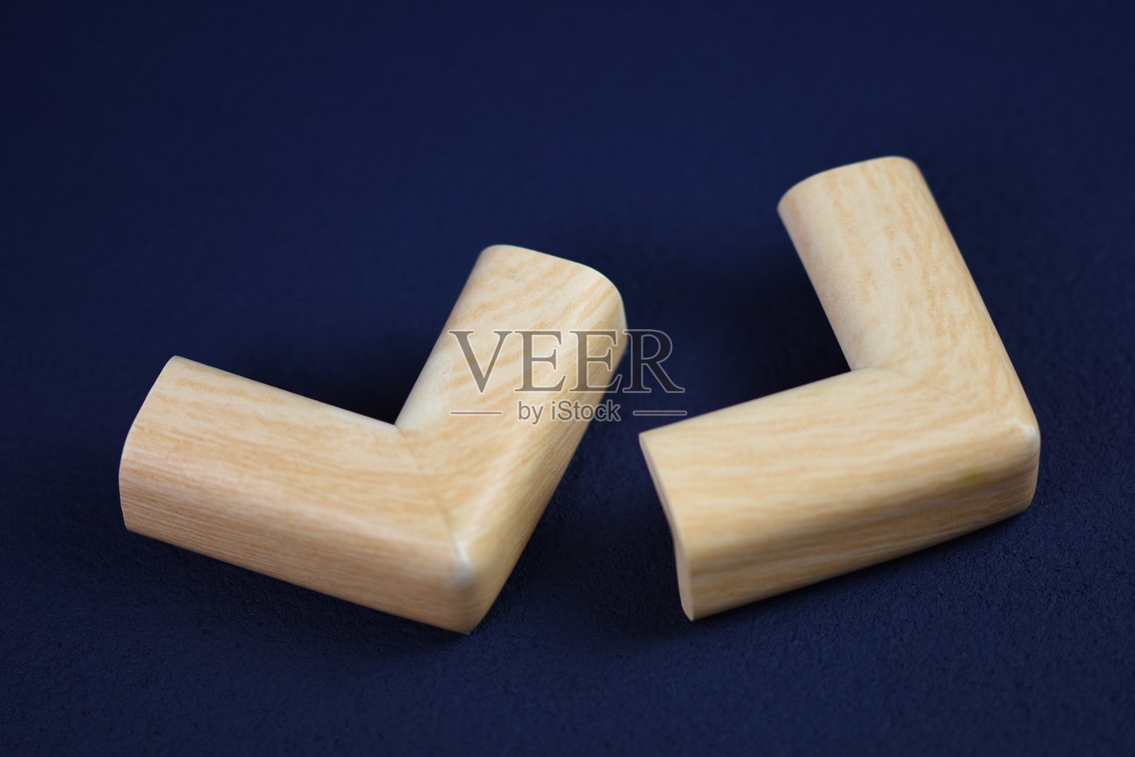 2安全边角防护垫泡沫橡胶照片摄影图片