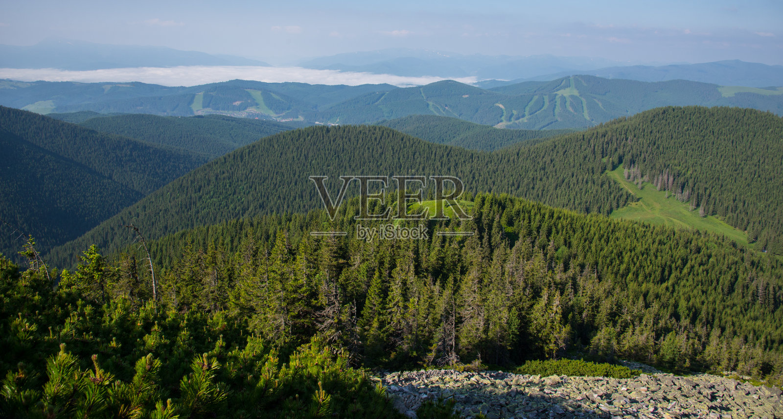 喀尔巴阡山脉照片摄影图片