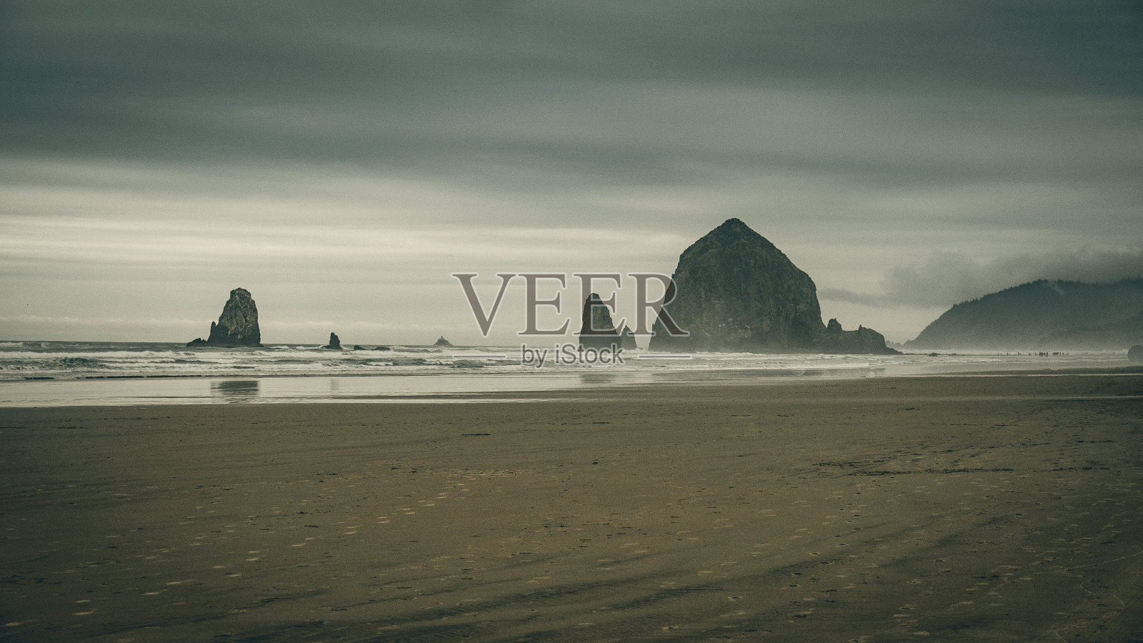 大炮海滩照片摄影图片