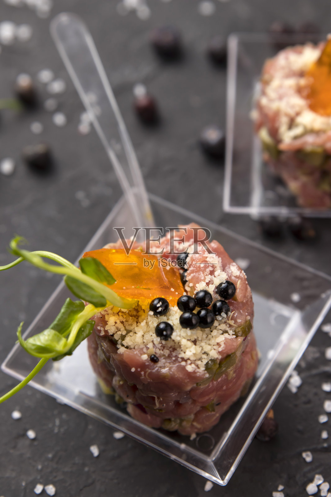 冷食餐饮公司背景为黑色照片摄影图片