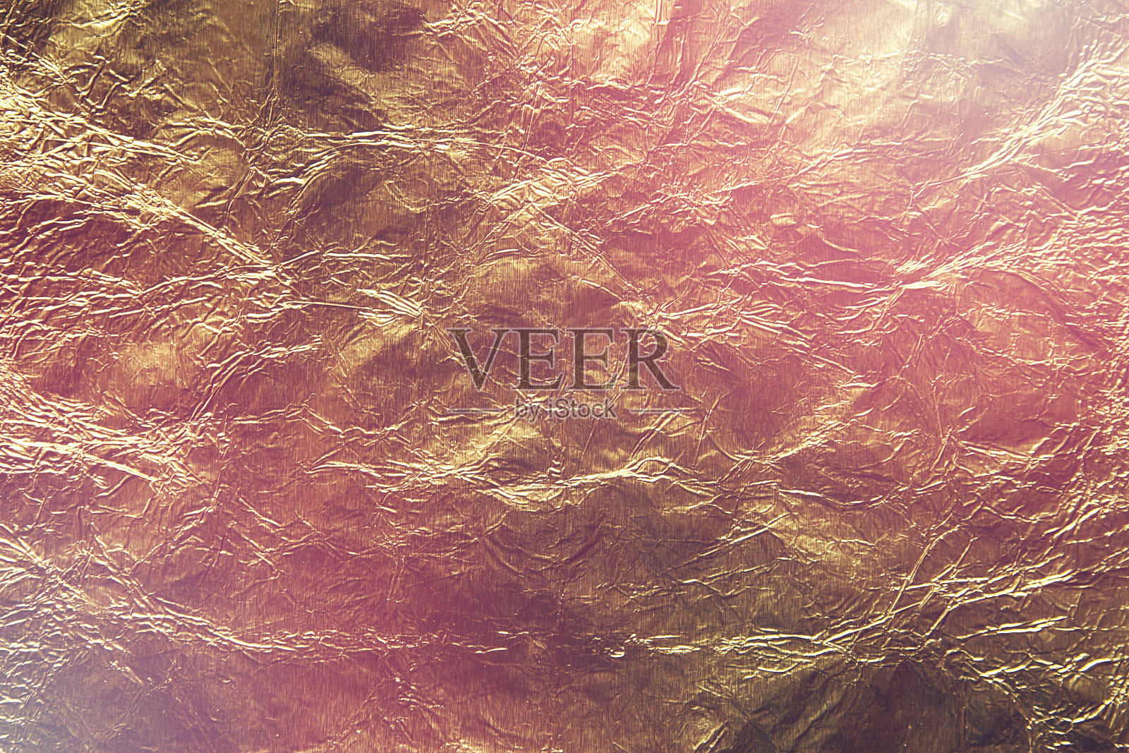 闪亮的叶子金箔褶皱背景适合任何平面设计,海报,网站,横幅,贺卡,背景照片摄影图片